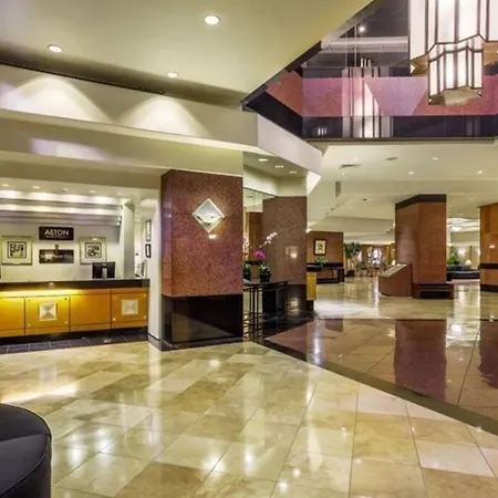 Condotel With Free Parking Wifi Central Ac Honolulu Exterior photo