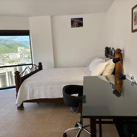 Condotel With Free Parking Wifi Central Ac Honolulu Room photo