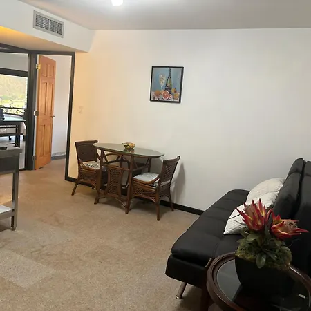 Condotel With Free Parking Wifi Central Ac Honolulu Room photo