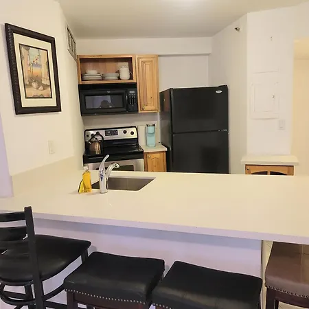 Condotel With Free Parking Wifi Central Ac Honolulu Room photo