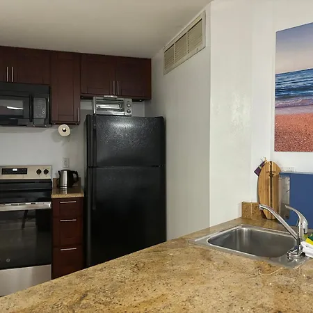 Condotel With Free Parking Wifi Central Ac Honolulu Room photo